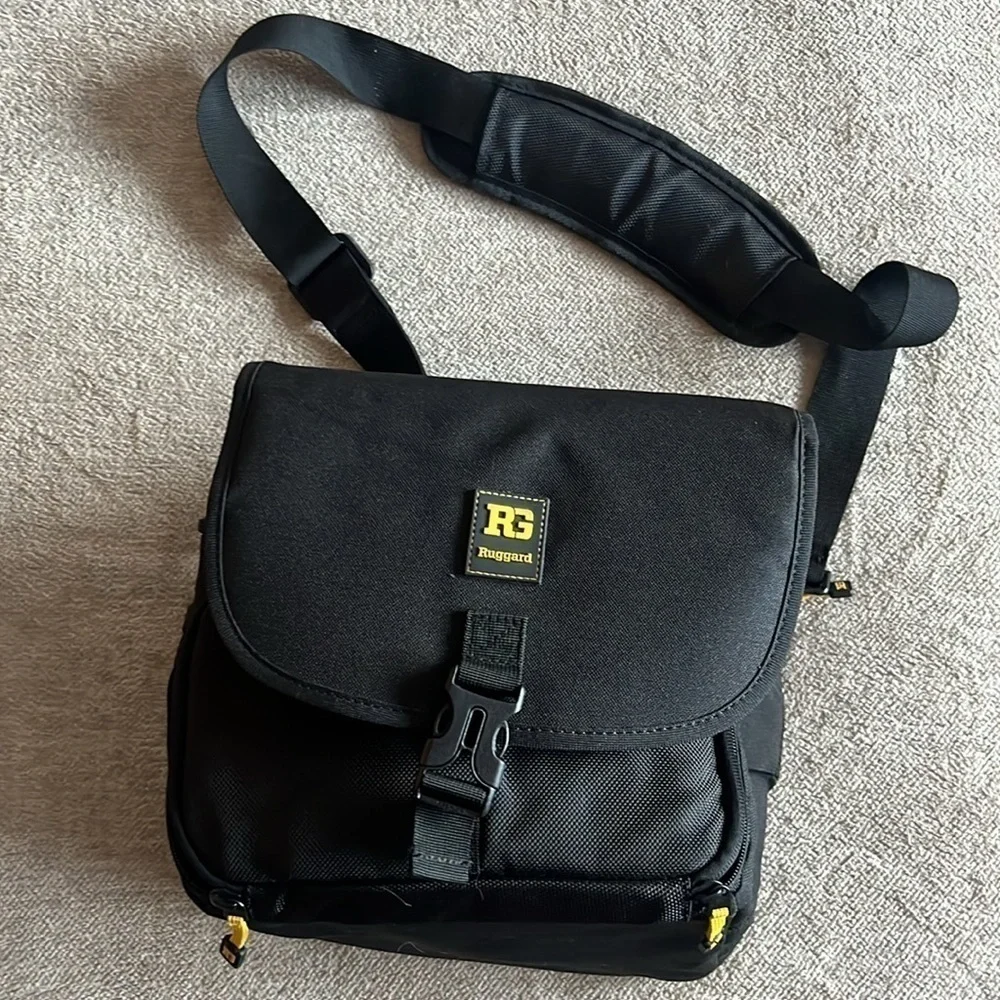 Ruggard Commando DSLR Camera Bag NWOT